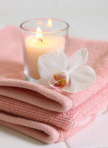 spa-candle-towel-pink